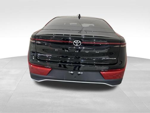 2024 Toyota Crown Platinum