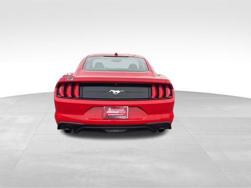 2021 Ford Mustang EcoBoost