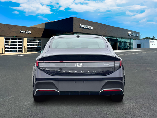 2026 Hyundai SONATA SE