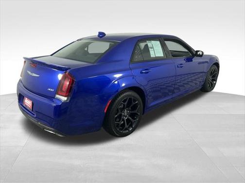 2019 Chrysler 300 Touring