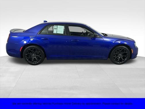 2019 Chrysler 300 Touring