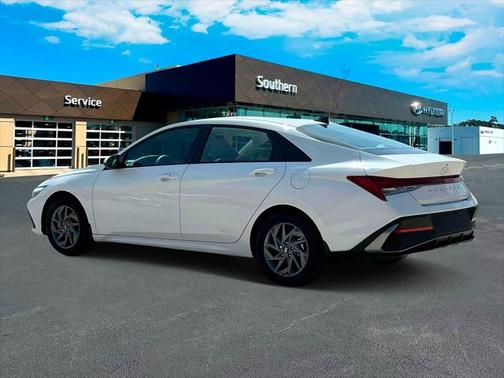 2025 Hyundai ELANTRA HEV Blue