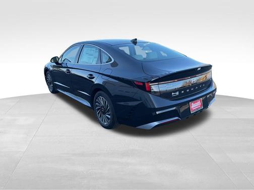 2025 Hyundai SONATA Hybrid SE