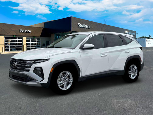 2026 Hyundai TUCSON SE