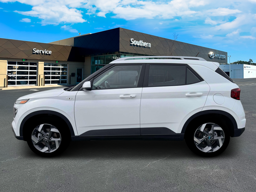 Lunar White 2026 Hyundai VENUE SEL