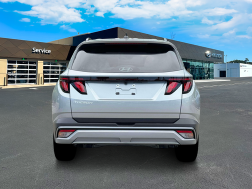Shimmering Silver 2026 Hyundai TUCSON SEL