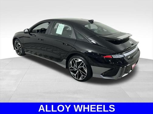 2024 Hyundai IONIQ 6 SEL