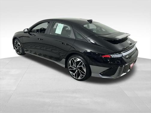 2024 Hyundai IONIQ 6 SEL