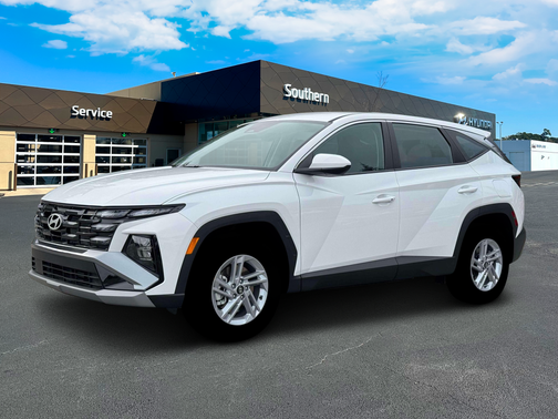 2026 Hyundai TUCSON SE