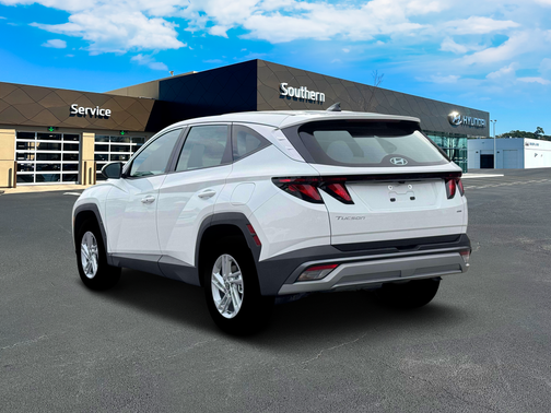 2026 Hyundai TUCSON SE