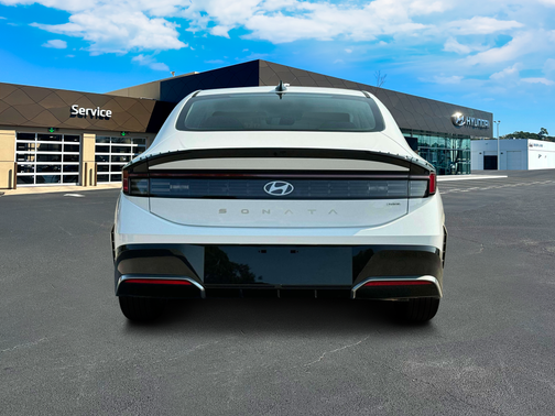 2025 Hyundai SONATA Hybrid SE