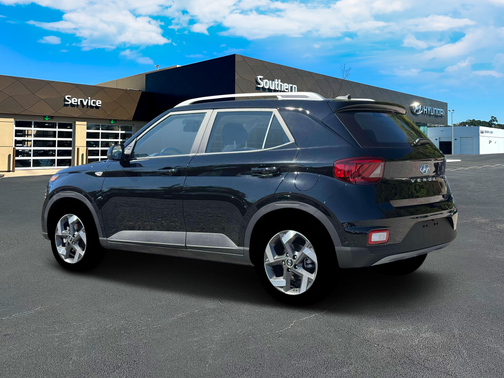 Onyx Black 2026 Hyundai VENUE SEL