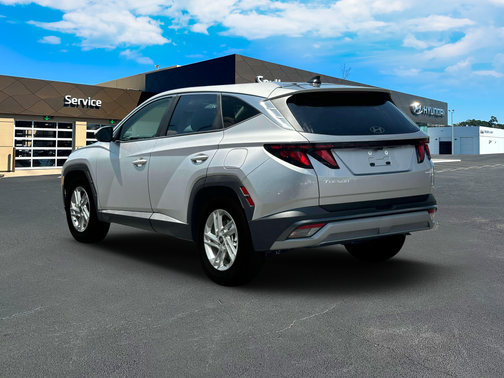 Shimmering Silver 2026 Hyundai TUCSON SE