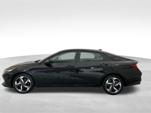 Onyx Black 2023 Hyundai ELANTRA SEL