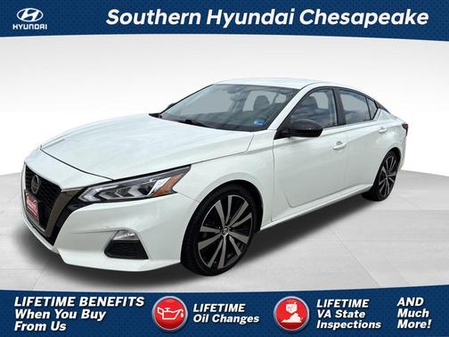 2022 Nissan Altima SR FWD