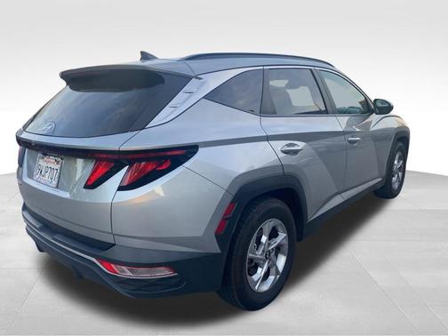 Shimmering Silver 2024 Hyundai TUCSON SEL