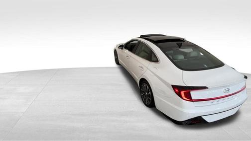 2022 Hyundai SONATA Limited