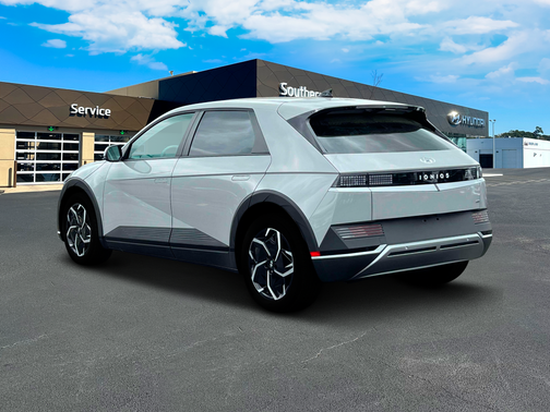 2024 Hyundai IONIQ 5 SE