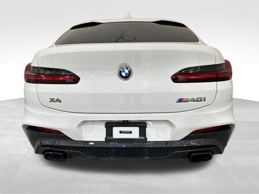 2021 BMW X4 M40i