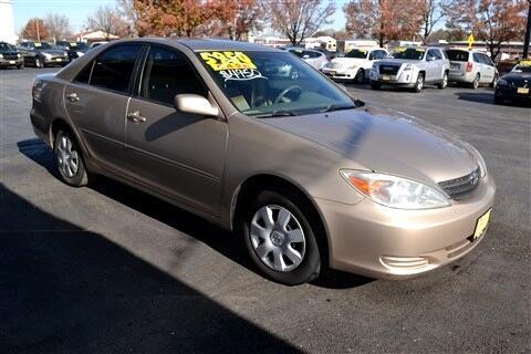 Photo 5 of 15 of 2004 Toyota Camry LE