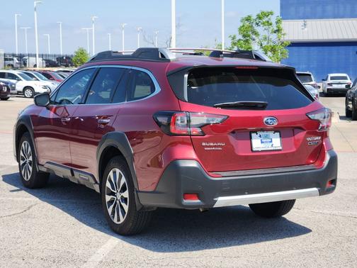 2023 Subaru Outback Touring