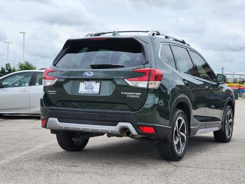 Cascade Green Silica 2023 Subaru Forester Touring