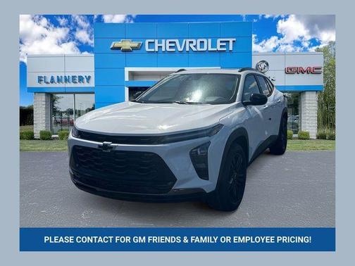 Summit White 2026 Chevrolet Trax ACTIV