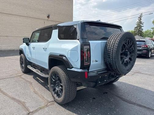 2025 GMC HUMMER EV SUV 2X