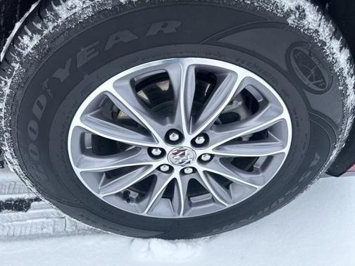 2023 Buick Enclave Essence