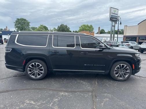 2023 Jeep Grand Wagoneer L Series III