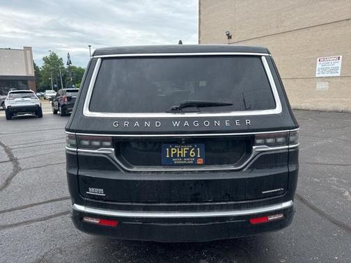 2023 Jeep Grand Wagoneer L Series III