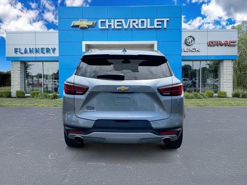 Sterling Gray Metallic 2023 Chevrolet Blazer 3LT