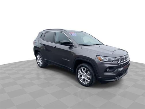 2022 Jeep Compass Latitude Lux