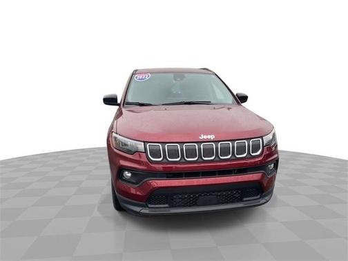 2022 Jeep Compass Latitude Lux