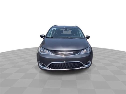 2020 Chrysler Pacifica Touring-L Plus