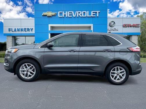 Carbonized Gray Metallic 2024 Ford Edge SEL