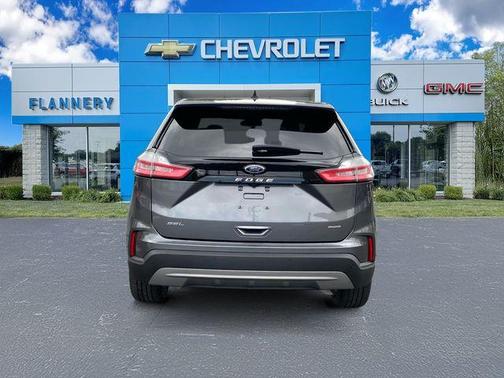 Carbonized Gray Metallic 2024 Ford Edge SEL