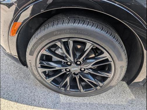 2025 Cadillac XT4 SPORT