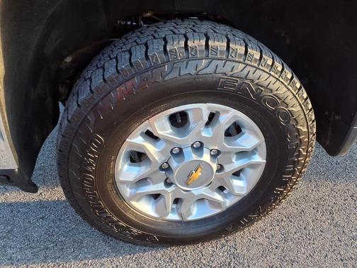 Summit White 2024 Chevrolet Silverado 3500 LT