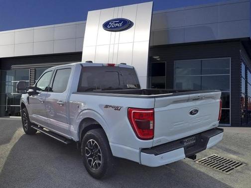 SPACE WHITE METALLIC 2022 Ford F-150 XLT