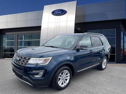 BLUE JEANS METALLIC 2017 Ford Explorer XLT