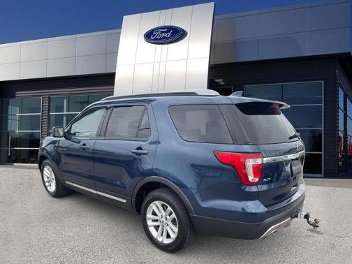 BLUE JEANS METALLIC 2017 Ford Explorer XLT