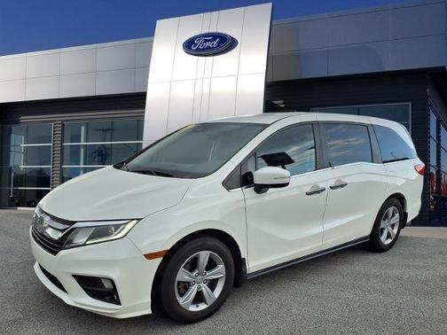 White 2019 Honda Odyssey EX-L