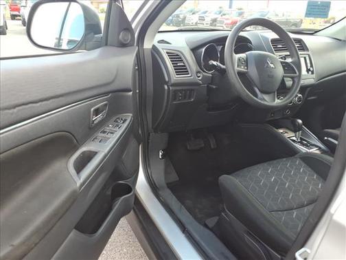 2023 Mitsubishi Outlander Sport ES