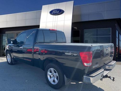 2004 Nissan Titan King Cab