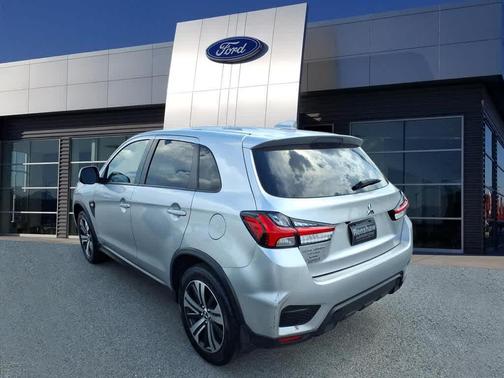 2023 Mitsubishi Outlander Sport ES