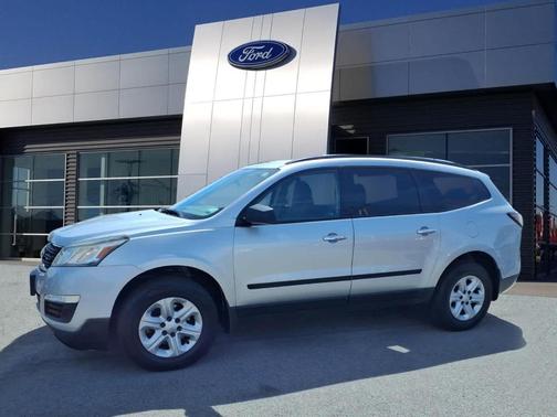 2017 Chevrolet Traverse LS