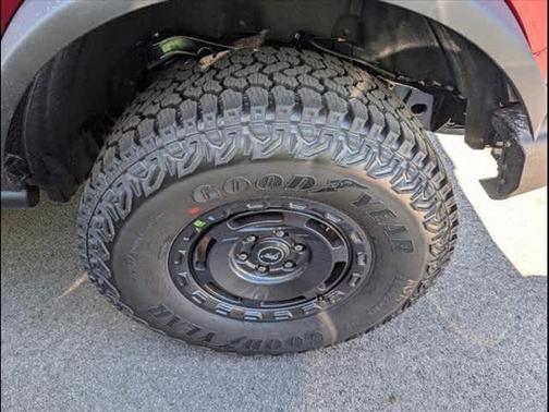 2025 Ford Bronco Base