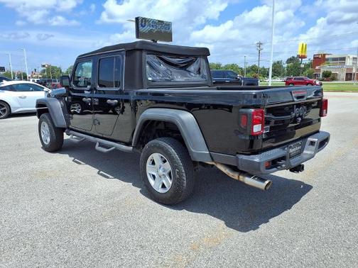 Black Clearcoat 2020 Jeep Gladiator SPORT