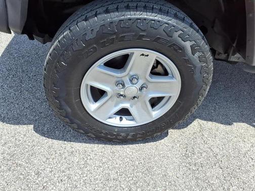 Black Clearcoat 2020 Jeep Gladiator SPORT